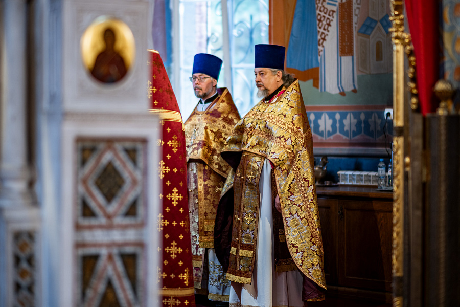Архиерейское богослужение в храме мучеников Флора и Лавра села Ям г.о. Домодедово